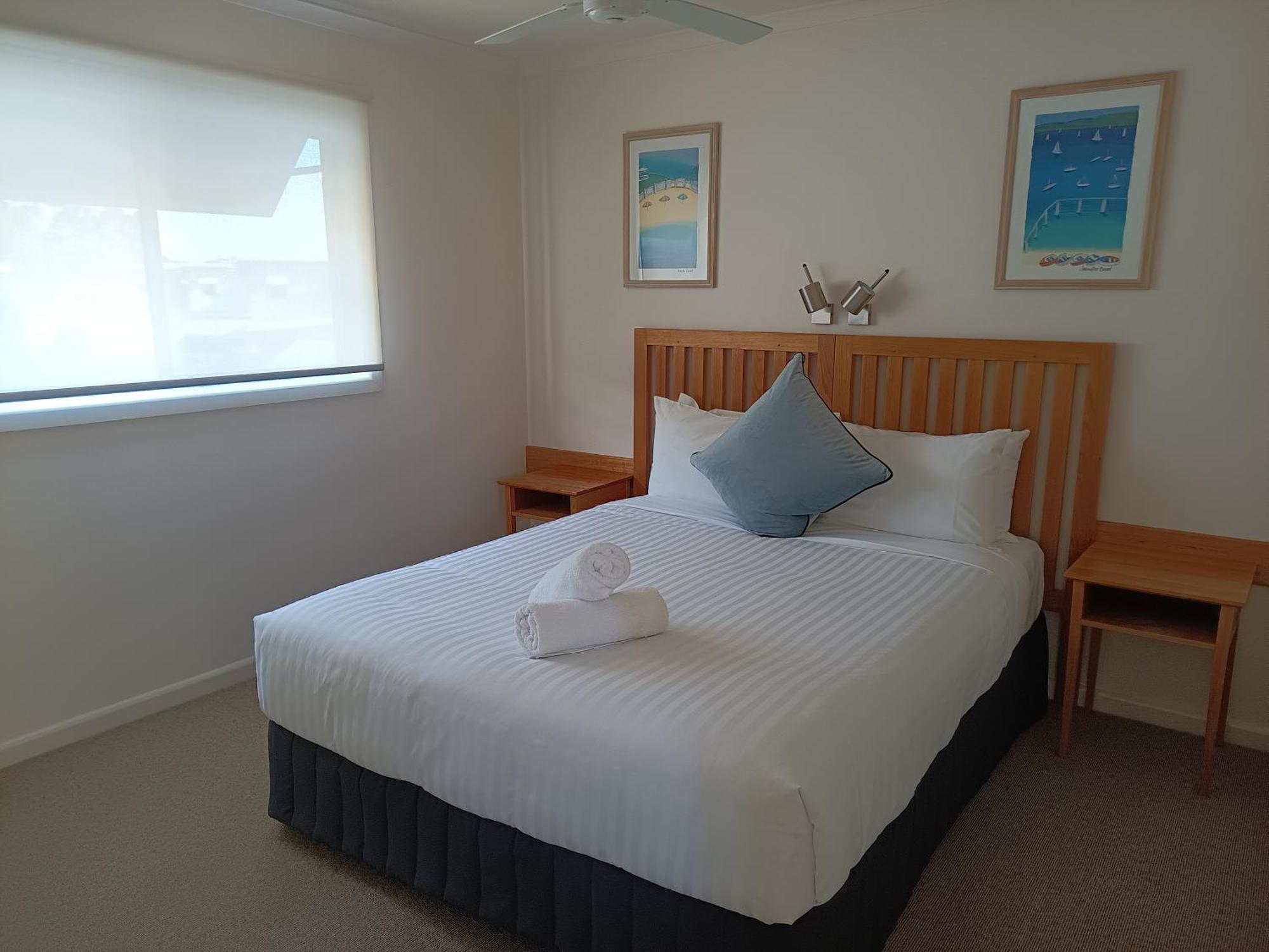 Captains Cove Resort - Waterfront Apartments 佩恩斯维尔 外观 照片